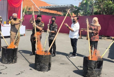 Kejari Batang Musnahkan 10.565 Butir Obat Terlarang dan 114 Gram Sabu, Ini Pernyataan Kajari
