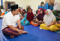 Kunjungi Pengungsi Tanah Gerak Tegal, Taj Yasin Minta Pembangunan Huntara Dipercepat