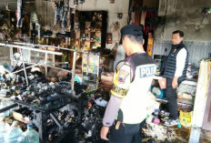 Ditinggal ke Pasar Wonopringgo, Toko Kelontong di Desa Jetakkidul Ludes Terbakar, Kerugian Rp100 Juta