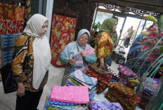 Kunjungi Kampung Batik Pesindon dan Museum Batik, Peserta Rakerda Kenali Potensi Batik Pekalongan
