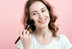 5 Merk Bedak Murah Tapi Tahan Lama yang Tidak Luntur Saat Berkeringat