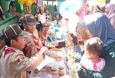 Pasar Siaga MI NU Takhassus Karangjati Tanamkan Kejujuran dan Jiwa Wirausaha Sejak Dini