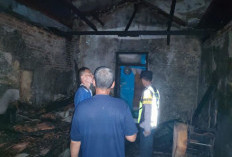 Kompor Gas Meledak, Rumah Haji Ali di Desa Yosorejo Siwalan Terbakar