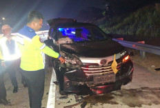 Ambulans Terlibat Kecelakaan Beruntun di Tol Batang, Satu Tewas dan Dua Luka Berat