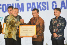 Komitmen Ciptakan Birokrasi yang Bersih, Gubernur Ahmad Luthfi Raih Dua Penghargaan dari KPK