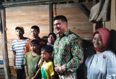 Miris! Kusmono dan Anak Istri Bertahun-tahun Tinggal di Gubuk Reyot, Janji Bedah Rumah Belum Juga Terwujud