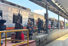 Arus Pemudik ke Pekalongan Meningkat, Penumpang Turun di Stasiun Pekalongan Capai 16.230 Orang