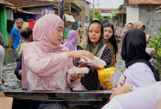   Inggit Soraya Bareng Alumni Smaga 98 Terjang Banjir Tirto, Salurkan Bantuan untuk Warga Terdampak