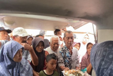 Makanan Siap Santap Antar Tepat Waktu, Food Car BMT An Najah Bantu Warga Terdampak Banjir