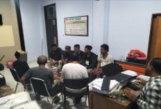 Ambokembang Cup 2026 Ricuh, Penonton Terluka Dilempar Benda Keras, Polisi Lakukan Mediasi