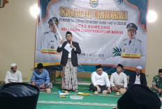 Bupati Batang Janjikan Bantuan Rp200 Juta untuk Masjid dan TPS Usai Salat Tarawih