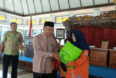 Baznas Batang Salurkan 2.200 Paket Sembako untuk Mustahik Jelang Lebaran