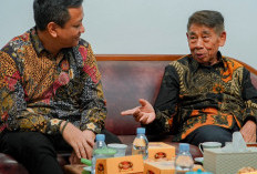  Momen Hangat Wali Kota Pekalongan Aaf Silaturahmi ke Kediaman Drs Samsudiat di Surakarta, Ini Pesannya!