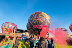 Balon Tambat Warnai Syawalan, Festival Balon Pekalongan 2026 Diserbu Ribuan Pengunjung