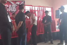 Aksi Protes Warnai Musancab PDI-P Batang, Puluhan Kader Lepas Seragam dan Walkout