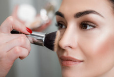 5 Bedak Terbaik untuk Usia 40 Tahun Ke Atas yang Bisa Samarkan Kerutan