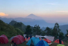 Punya View Gunung Slamet dan Ciremai, Gampeng Hills Paninggaran Jadi Alternatif Spot Camping di Pekalongan