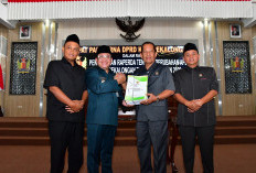 Plt Bupati Pekalongan Sukirman Sampaikan Perubahan APBD 2026, Pendapatan Turun Rp11,2 Miliar