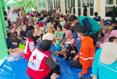 Guyub Bareng Banjir Pekalongan, Forum Baitul Maal Salurkan Layanan Kesehatan dan Logistik