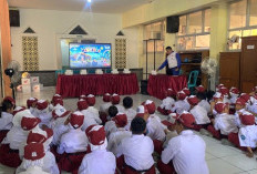 Cinta Anak, Astra Motor Jateng Bagikan Helm SNI dan Edukasi “Suara Jalan”