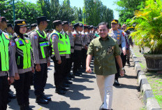 Plt Bupati Pekalongan Sukirman Apresiasi Simulasi Sispamkota Antisipasi Aksi Buruh Jelang May Day