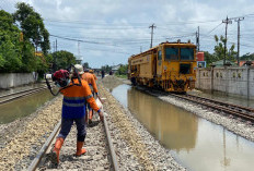 Kabar Baik! Banjir Berangsur Surut, Jalur KA di Pekalongan Mulai Bisa Dilalui Kereta Api Hari Ini