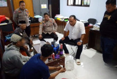 Warga Desa Salakbrojo Serahkan Belasan Petasan Ukuran Jumbo ke Polsek Kedungwuni