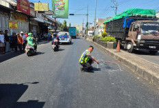 Pejalan Kaki Tewas Tertabrak Truk Tronton di Perlintasan Jalan Pantura Depan Pasar Batang