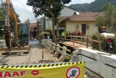Jembatan Gintung Kandangserang Rusak Parah, Dibongkar dan Dibangun Ulang Rp290 Juta