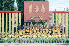 Gelar Outing Class, Siswa KB Roudlotul Jannah Gringsing Dikenalkan Tugas Korps Brimob Sembari Main Outbound