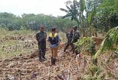 Danramil Tirto Tinjau Lokasi Rencana Normalisasi Sungai Singkarang di Silirejo