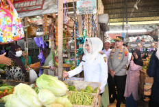Jelang Natal dan Tahun Baru, Pemkab Pekalongan Pantau Harga Bahan Pokok di Pasar Tradisional