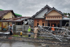 Kabupaten Pekalongan Disapu Angin Kencang, Puluhan Rumah Rusak hingga Fasilitas Umum Terdampak