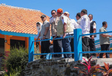 Gubernur Ahmad Luthfi Minta Percepat Penanganan Longsor Brebes