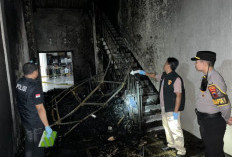 Gudang Toko Pakaian di Doro Pekalongan Terbakar, Kerugian Ditaksir Capai Rp200 Juta