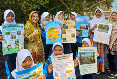 Menumbuhkan Literasi Lingkungan Siswa SMPN 12 Pekalongan, Dari Hutan Mangrove ke Poster