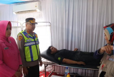 Pemudik Asal Pemalang Mengantuk Tabrak Traffic Cone di Depan Pospam IBC Wiradesa