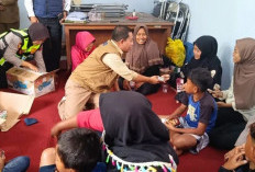 Wakil Bupati Pekalongan Tinjau Pengungsi Banjir di Desa Pait Siwalan, Pastikan Penanganan & Evaluasi Penyebab