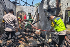 Ditinggal Jemput Anak Sekolah, Rumah Warga di Desa Tangkil Kulon Pekalongan Ludes Terbakar