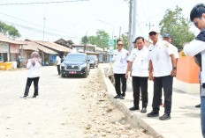 Plt Bupati Pekalongan Sukirman Tinjau Perbaikan Jalan dan Drainase di Tirto