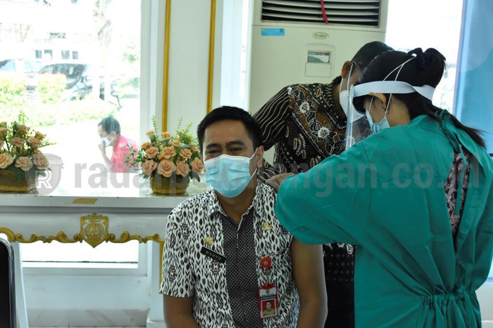 Vaksin Tahap Dua, Disdikbud Dapat Jatah 24 Orang