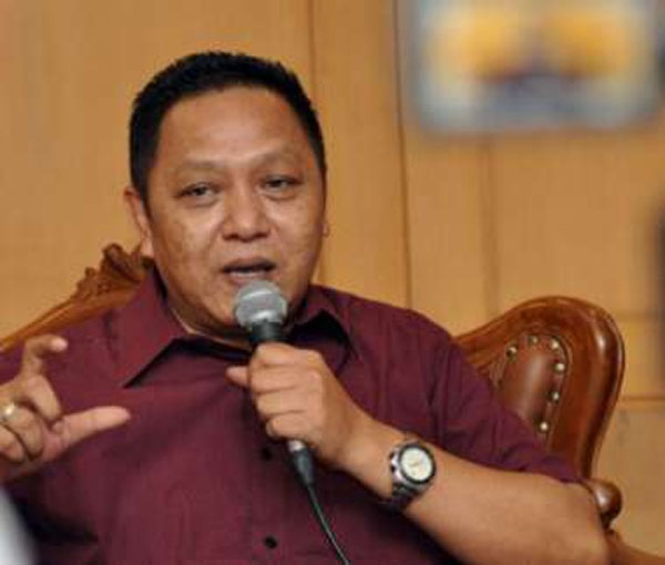 Adhie Massardi Sindir Keputusan Jokowi Terkait Pilkada Serentak 2020, 