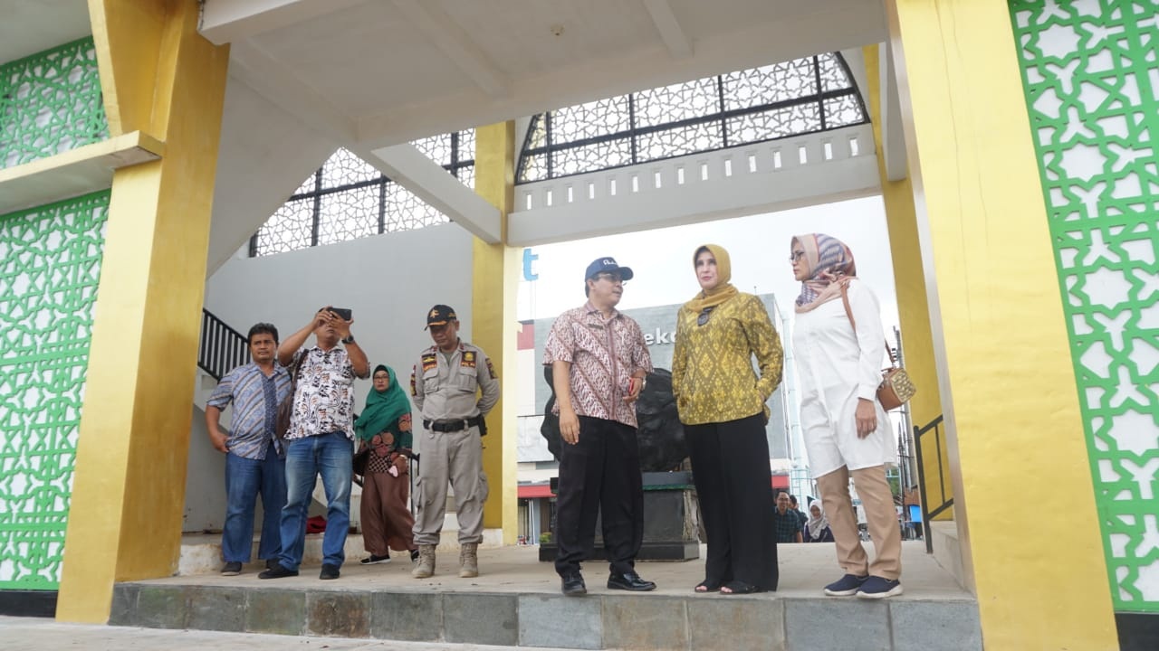 Sidak Gapura Nusantara, Banggar DPRD Kota Pekalongan Nilai Kualitas Bangunan Rendah