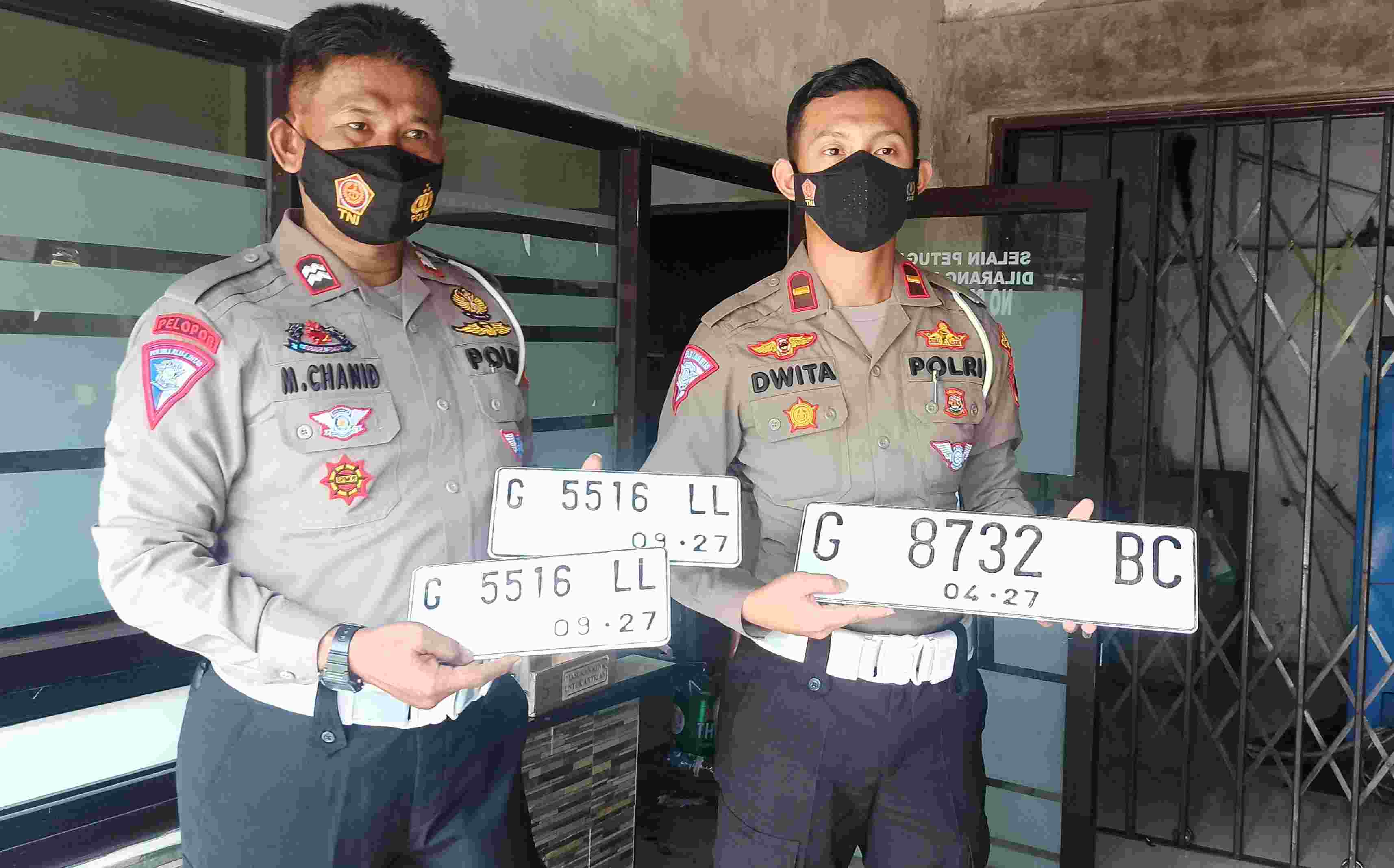Plat Nomor Warna Putih Mulai Didistribusikan, Masyarakat Dihimbau Tak Ganti Warna Sendiri