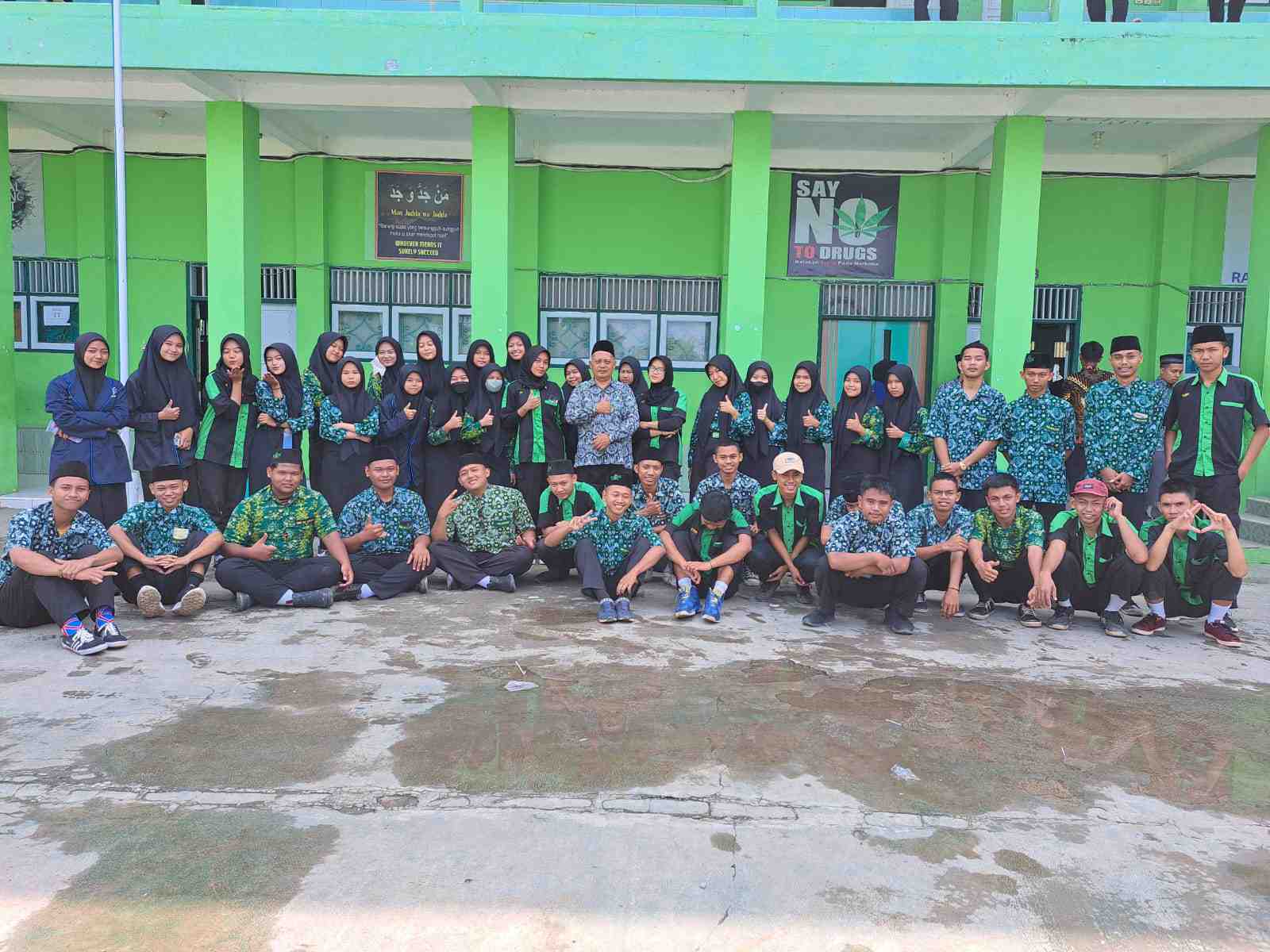 SMK NU Kesesi Raih 11 Trofi Porsema XII