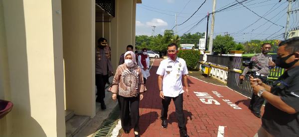 Awas, Tak Pakai Masker Bupati Batang Bakal Beri Sanksi Sosial