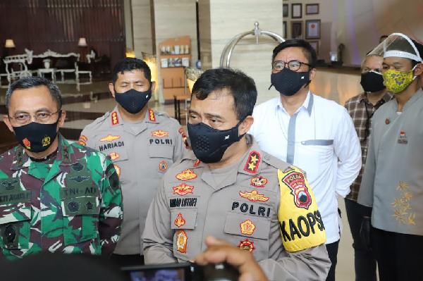 Polri bersama TNI  akan Tegakkan Disiplin Protokol Kesehatan Saat Liburan Panjang