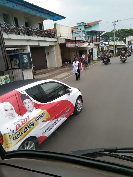 Penuhi Nazar, Pendukung DADI Jalan Kaki Puluhan  Kilometer