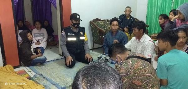 Penyadap Getah Pinus Ditemukan Tewas di Parit