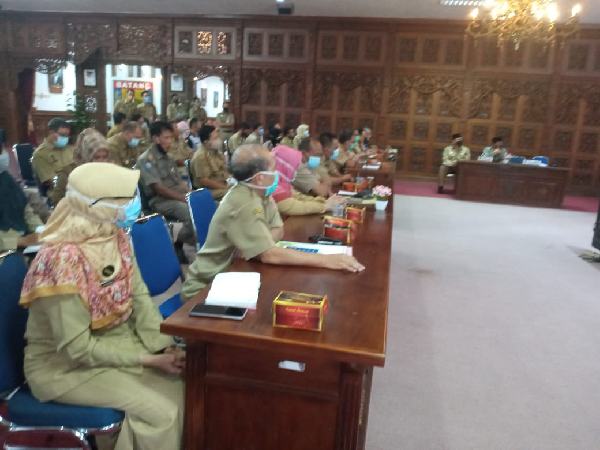 Batang Terapkan PPKM, Aktifitas dan Pengunjung Kafe serta Tempat Wisata Dibatasi